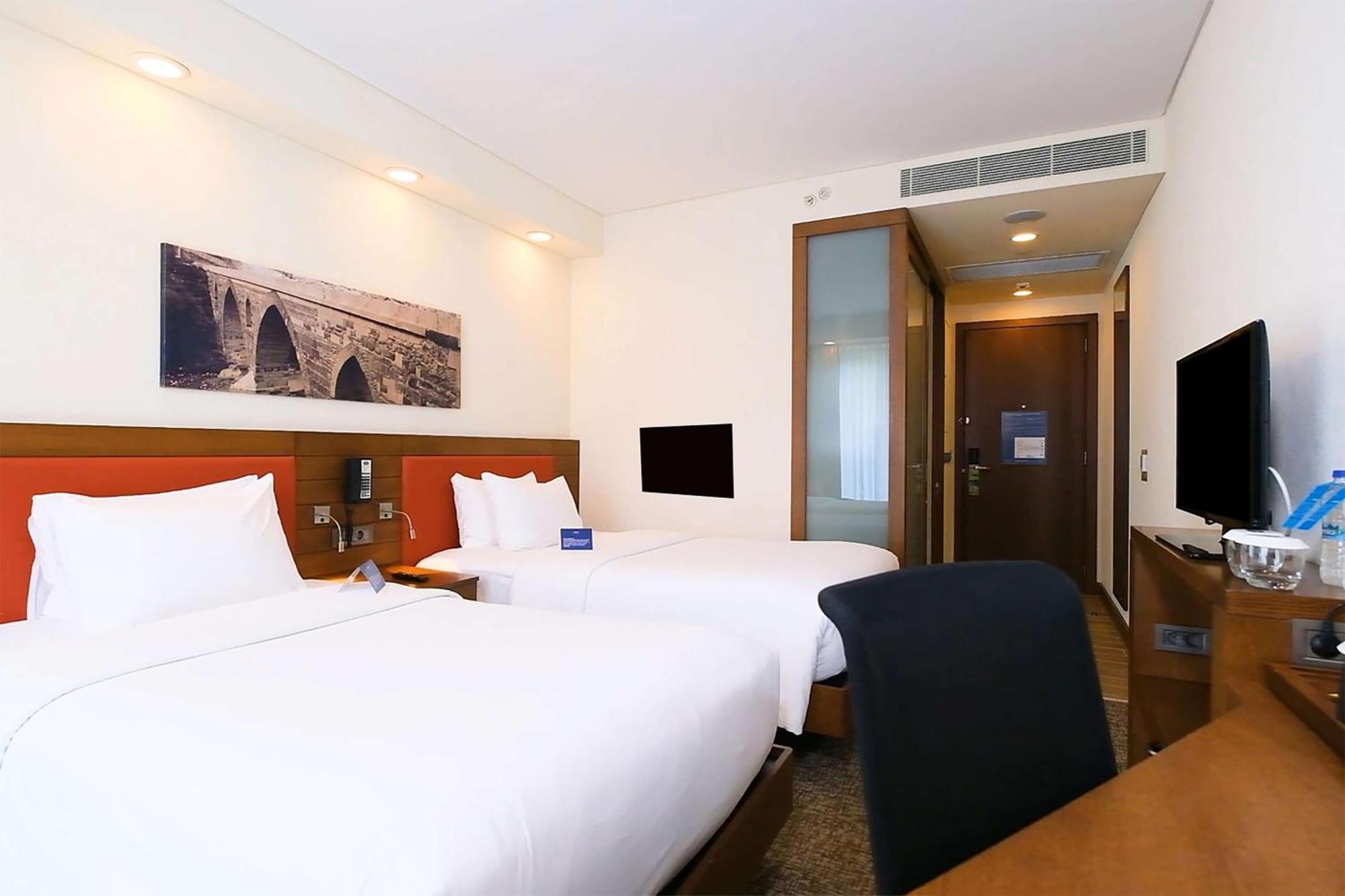 Hampton By Hilton Samsun Hotell Eksteriør bilde